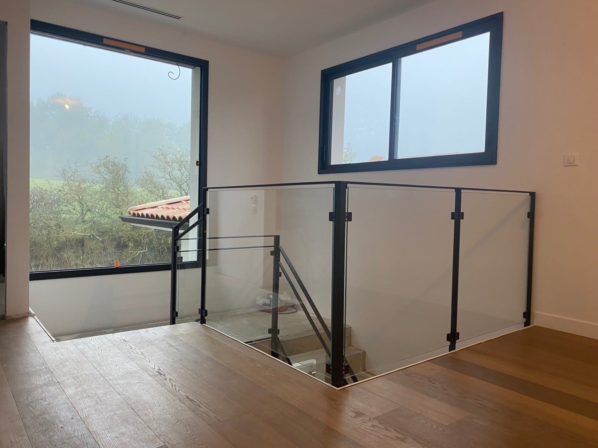 Garde-corps en acier sur-mesure avec lisses horizontales