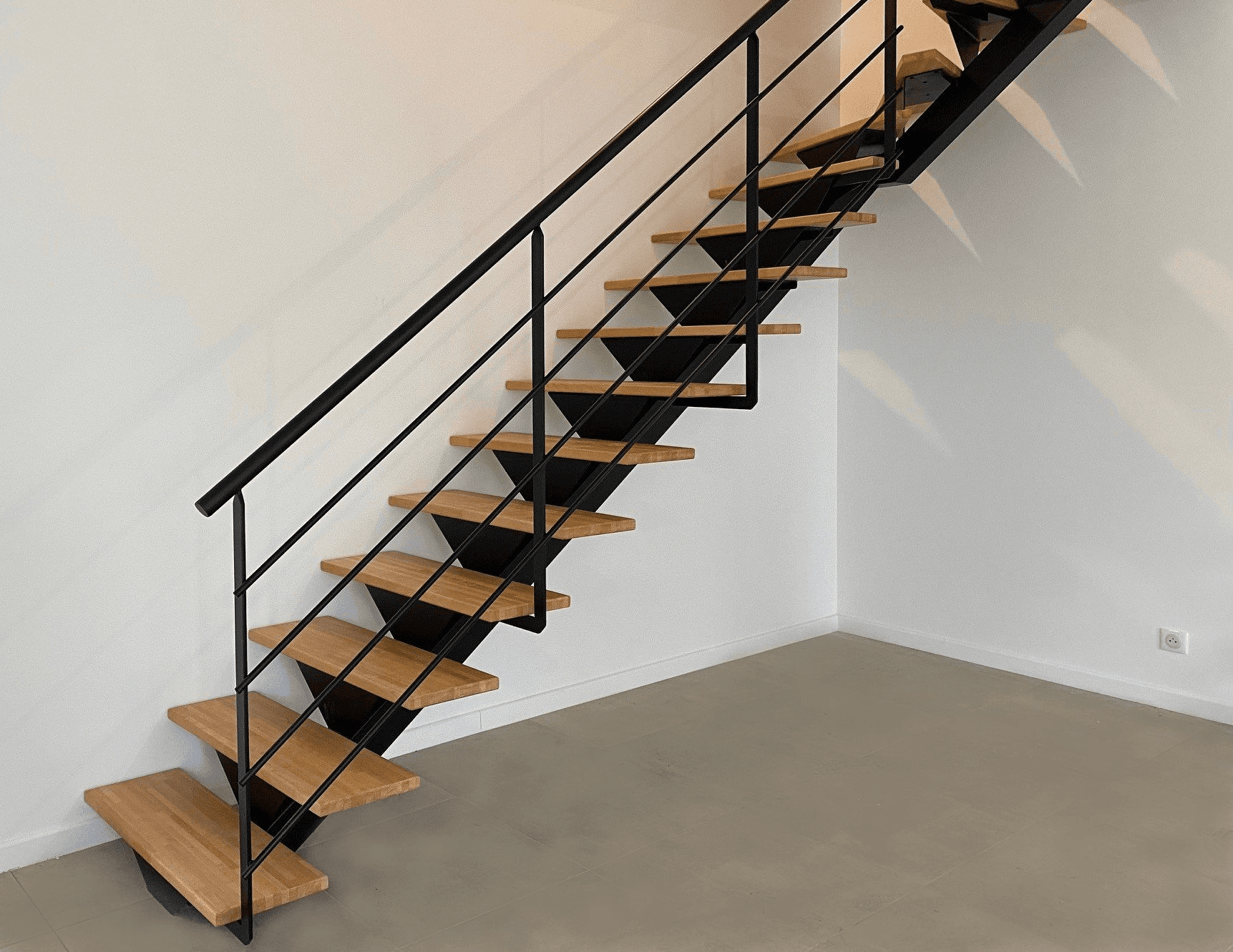 Escalier sur-mesure vue paysage par Acropole Service