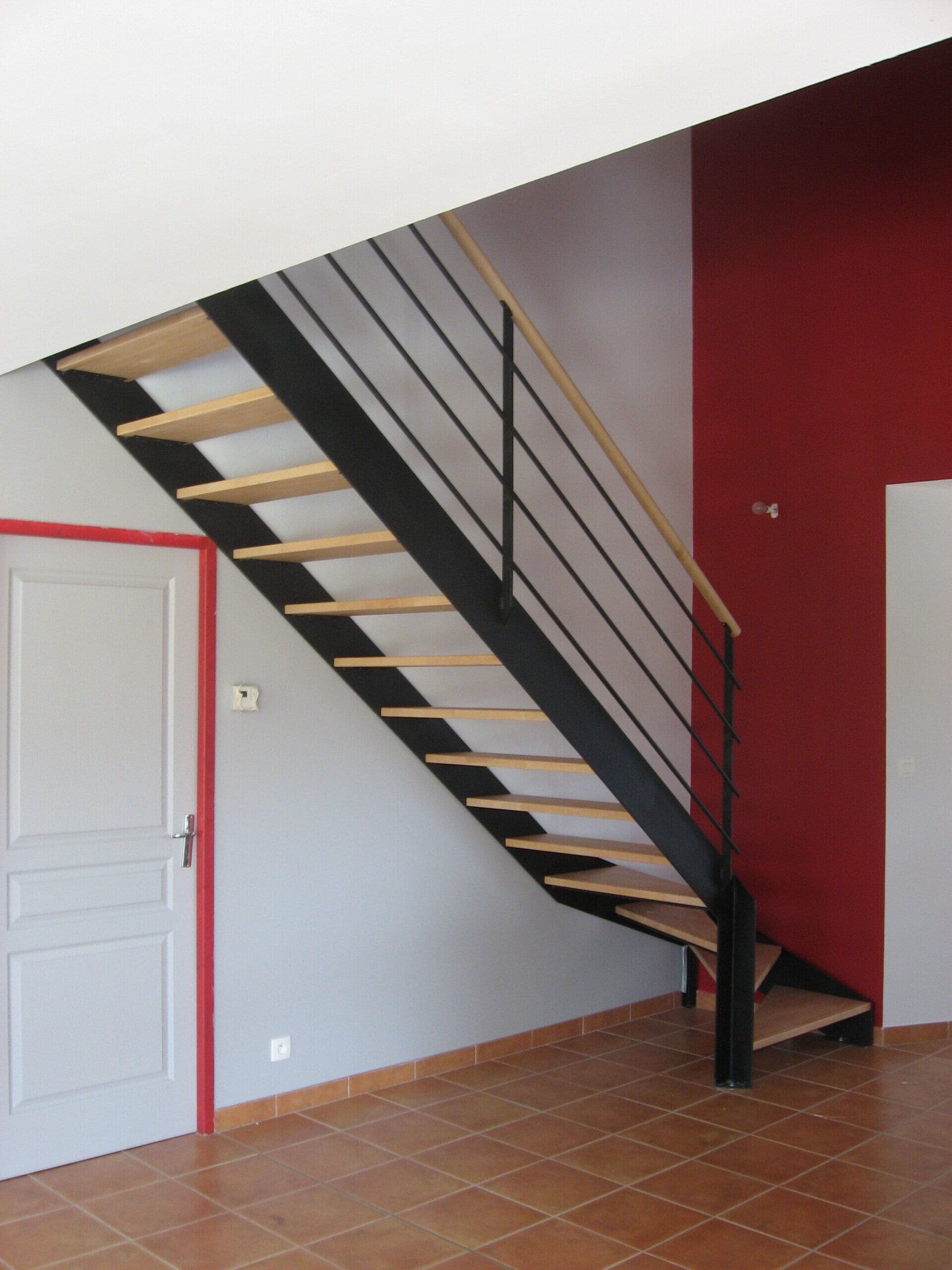 Escalier avec garde-corps 4 lisses et main courante bois